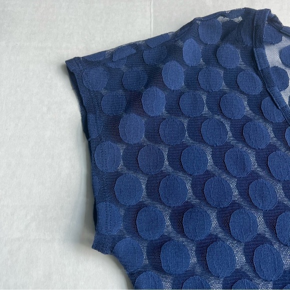 Liz Claiborne sheer cap sleeve polka dot top blue med - Picture 3 of 7